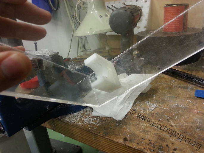 Etching tank